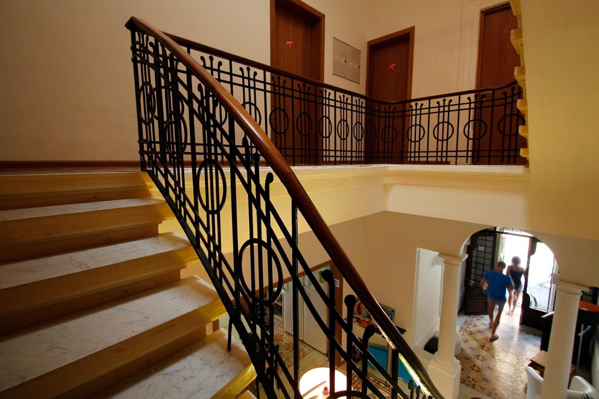 Corner Hostel Σλιέμα Εξωτερικό φωτογραφία